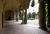 20081001_124711 Portico.jpg